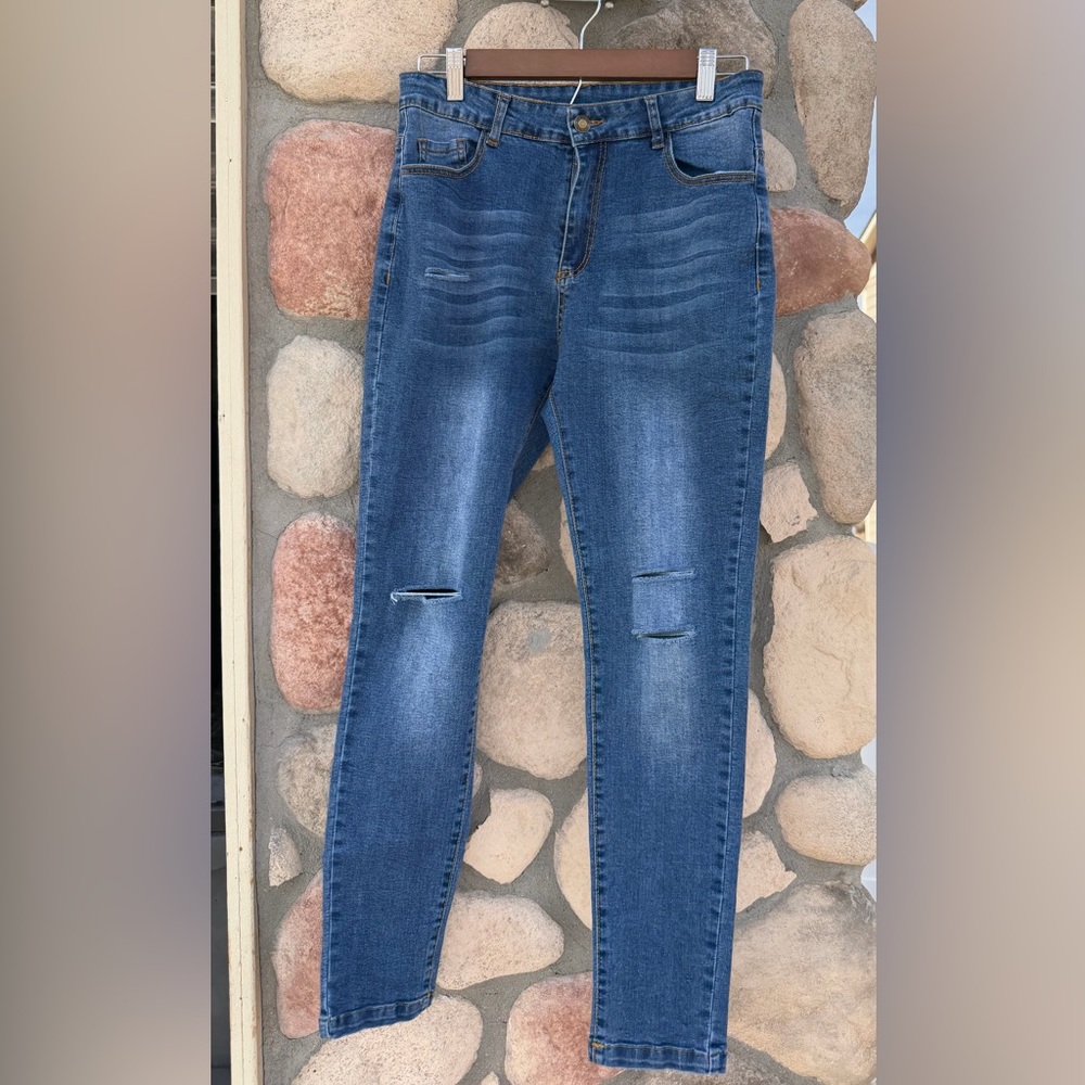 Skinny Distressed Jeans
